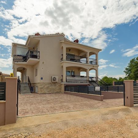 Apartments Covic Antonci  Екстер'єр фото